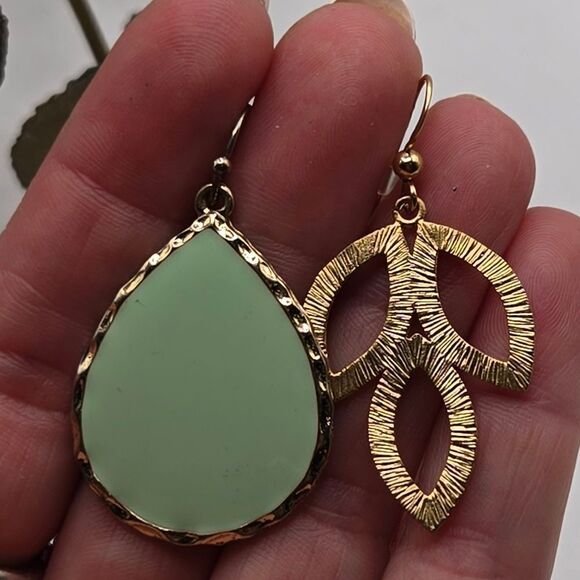 "5/$25" Mismatched Goldtone Faux Green Jade Dangle Earrings - Picture 2 of 6